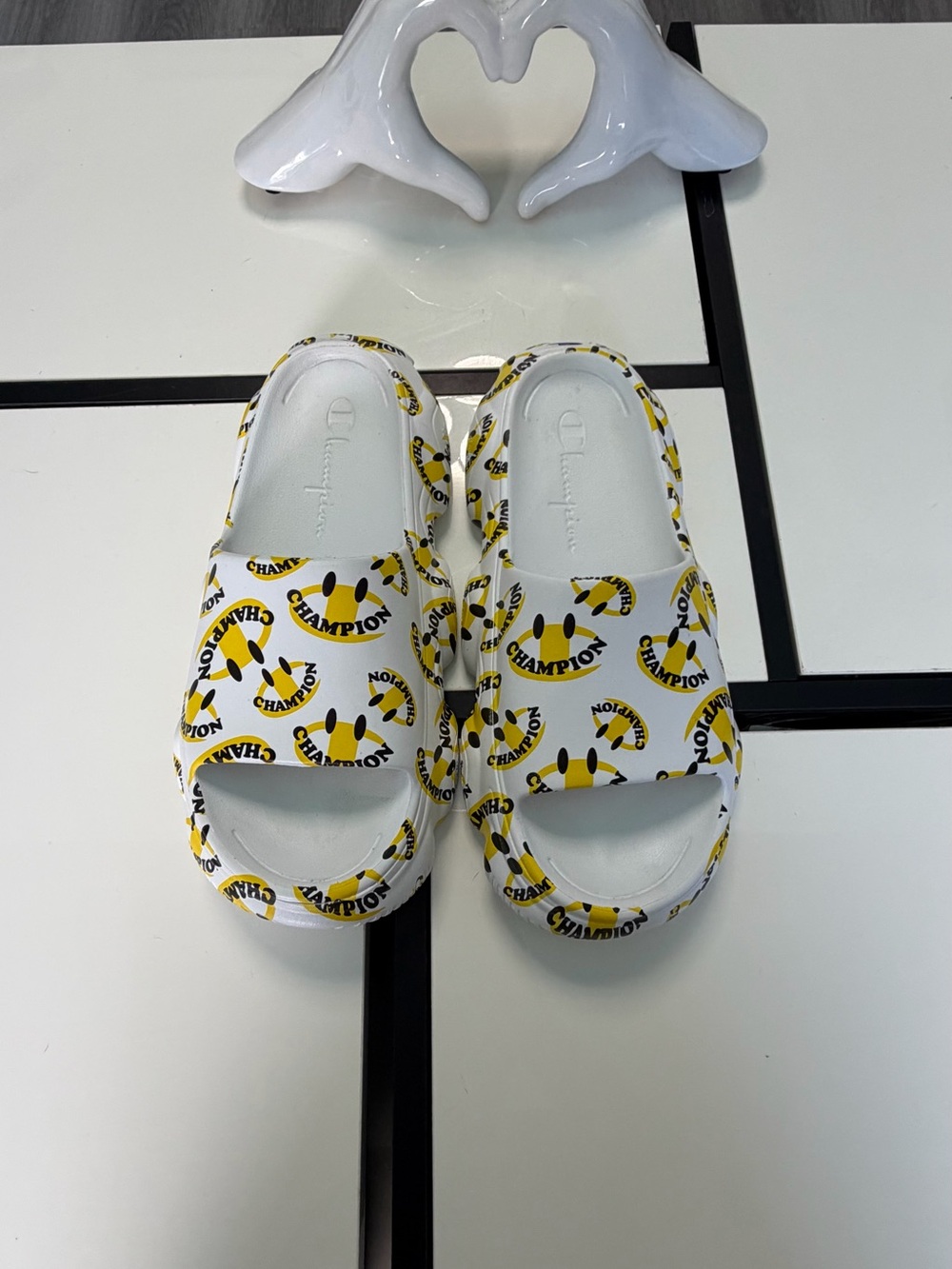 Champion IPO Smile White Graphic Slides Sandals | Men's Size 8 / Women's Size 10 - Picture 4 of 11